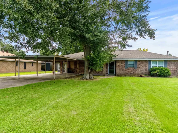 1004 Helen St, Iowa, LA 70647