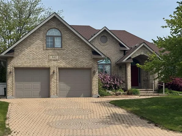 642 Lake Trail Dr, Windsor, ON N9G 2M3