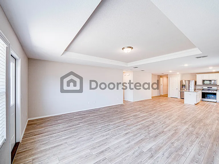 3008 Lakewood Ln — Photo 6