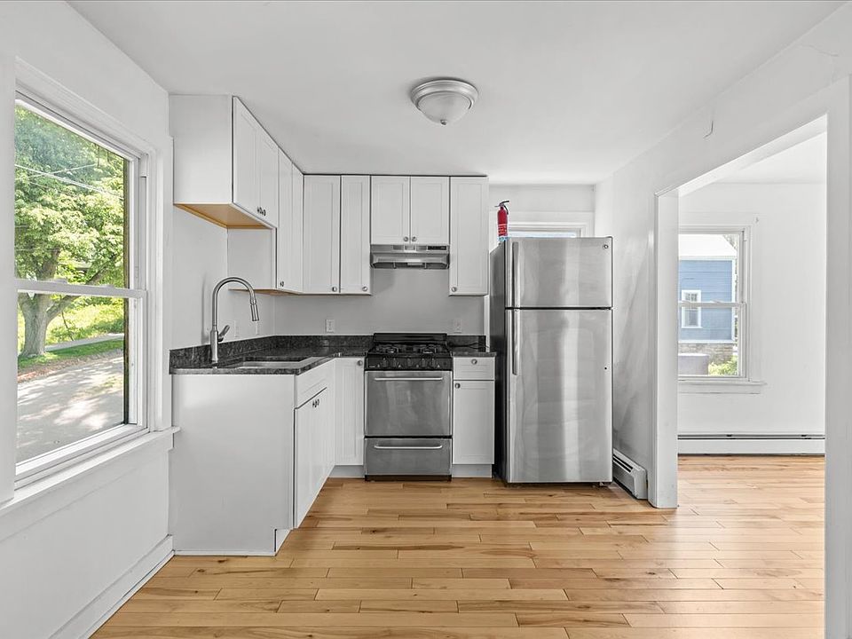 1st image of 272 S Winooski Ave #2
