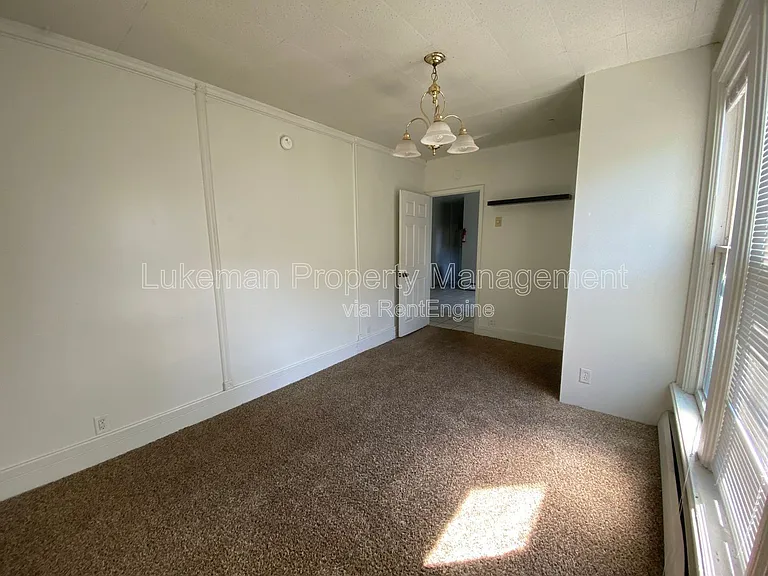 431 W Vine St — Photo 14