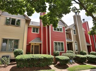 176 S Fitzhugh St, Rochester, NY 14608