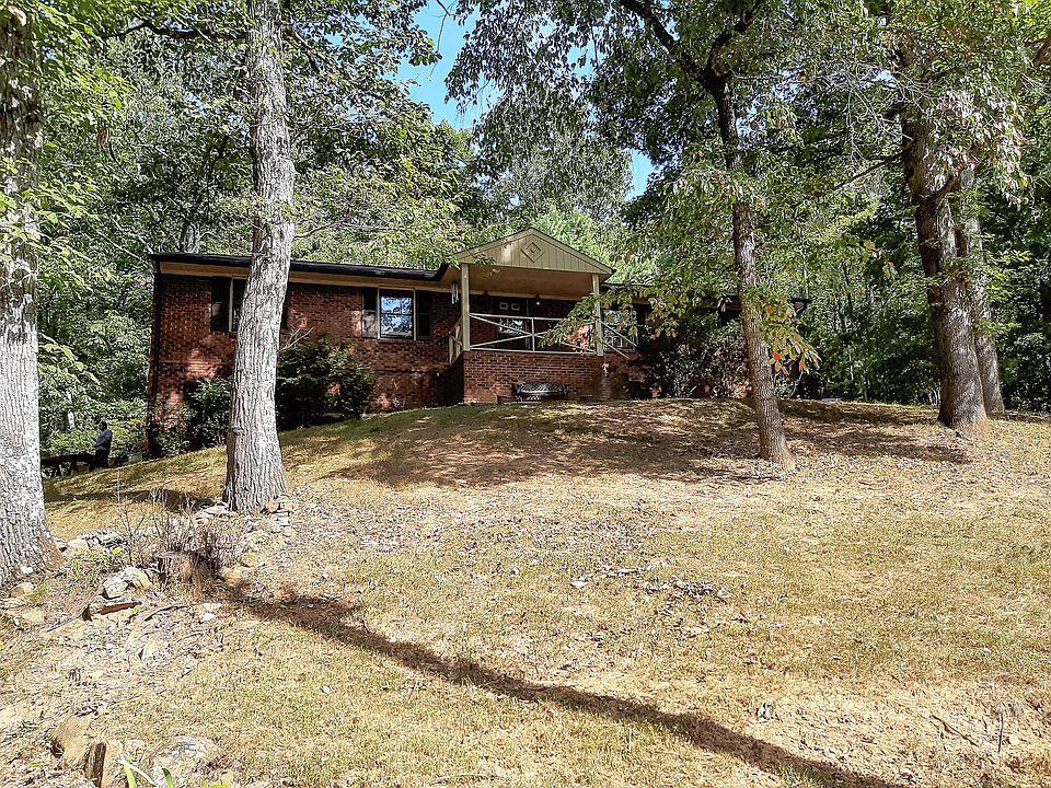 1st image of 206 Cascade Dr