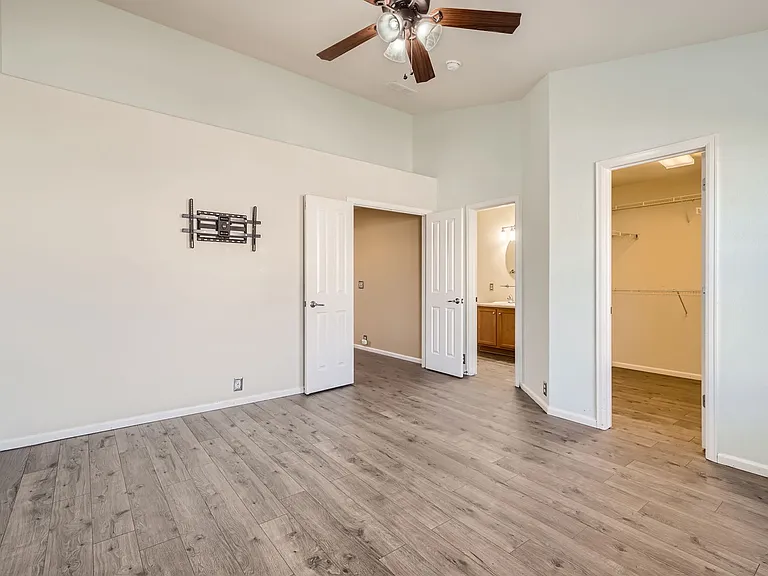 7669 Sandy Springs Point — Photo 4