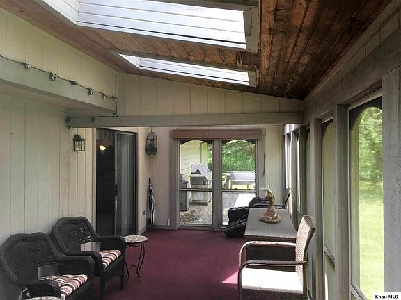 2nd image of 622 Greenbriar Cir