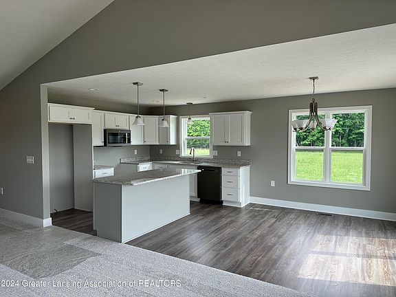 3rd image of 1460 Superior Dr #26