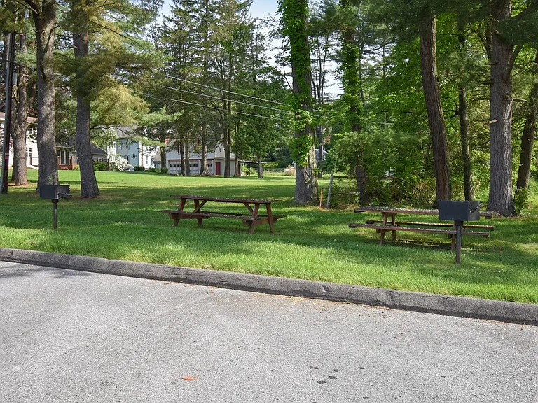 48 W Main St — Photo 24