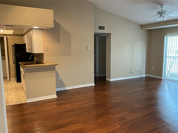 2nd image of 4179 N Haverhill Rd APT 612
