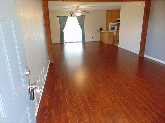 2nd image of 2102 SE 23rd Ave