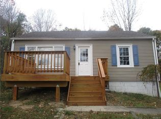 412 Winterton Rd, Bloomingburg, NY 12721