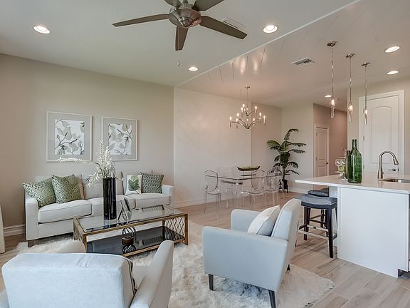 Open floorplan for great parties