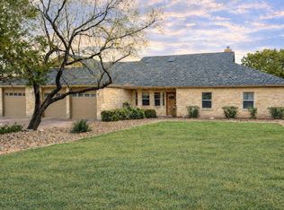 945 Wesley Ridge Dr, Spicewood, TX 78669