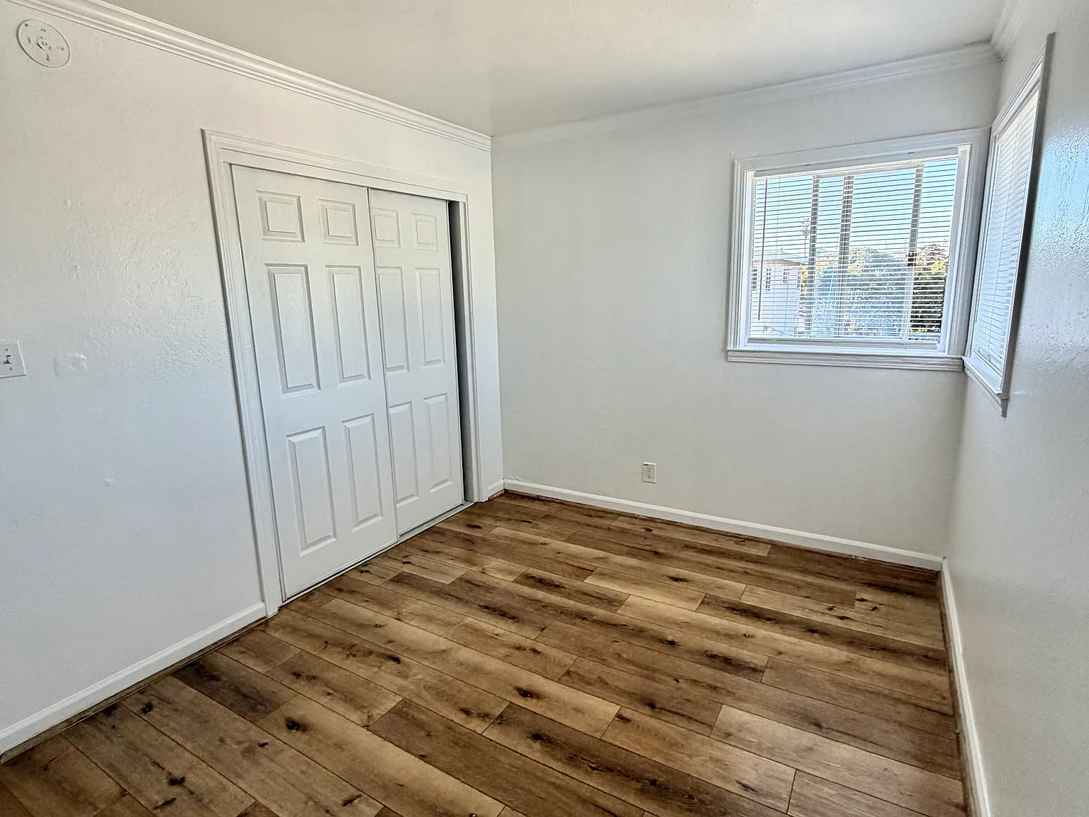 2 bed, 950 sqft, $2,350 — Photo 4