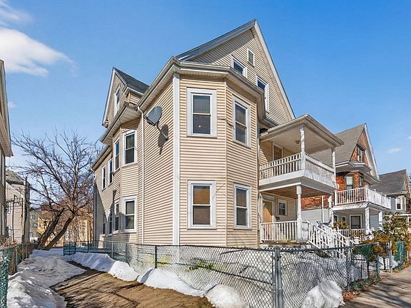 2nd image of 27 Larchmont St