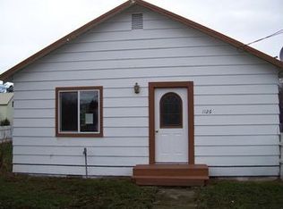 1126 N Dewey St, Union, OR 97883