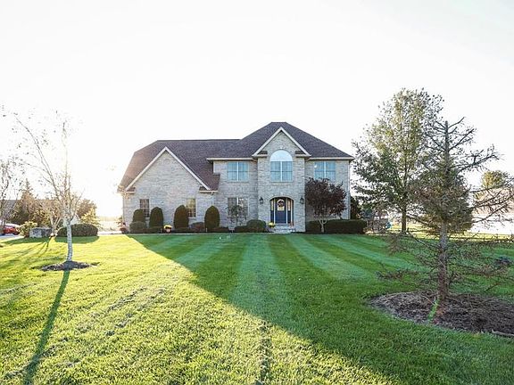 2nd image of 4625 Meadowgrove Dr