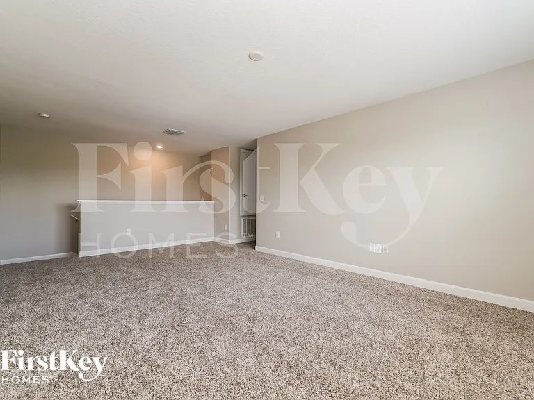 9901 Victory Gallop Loop — Photo 6
