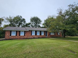 2521 Whispering Pines Rd, Albany, GA 31707