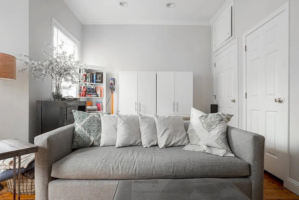 1 bed, 700 sqft, $4,300 — Photo 3