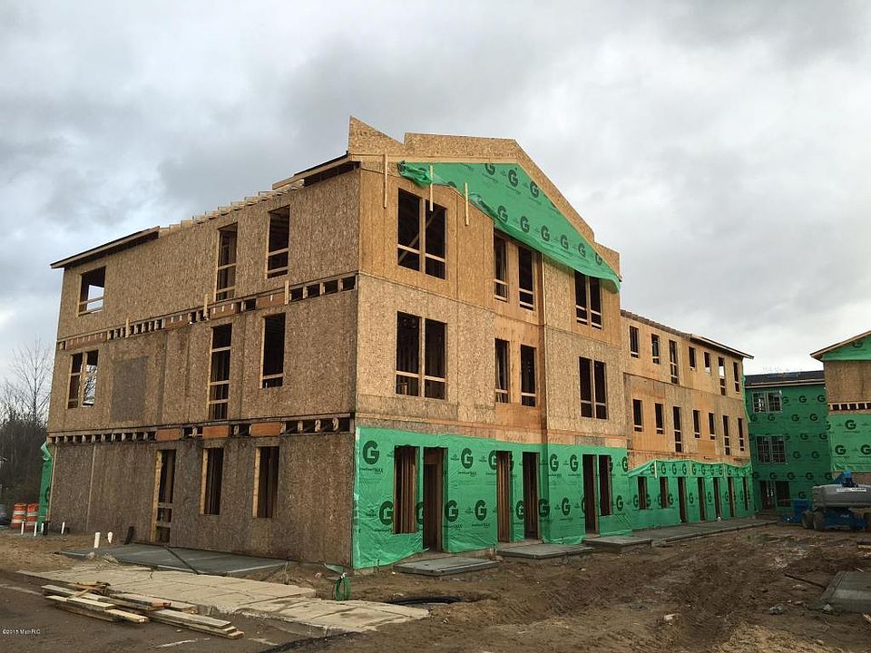 1st image of 2006 Celadon Dr NE #98