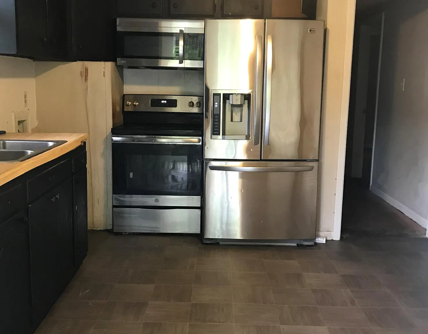3 bed, 865 sqft, $1,000 — Photo 3