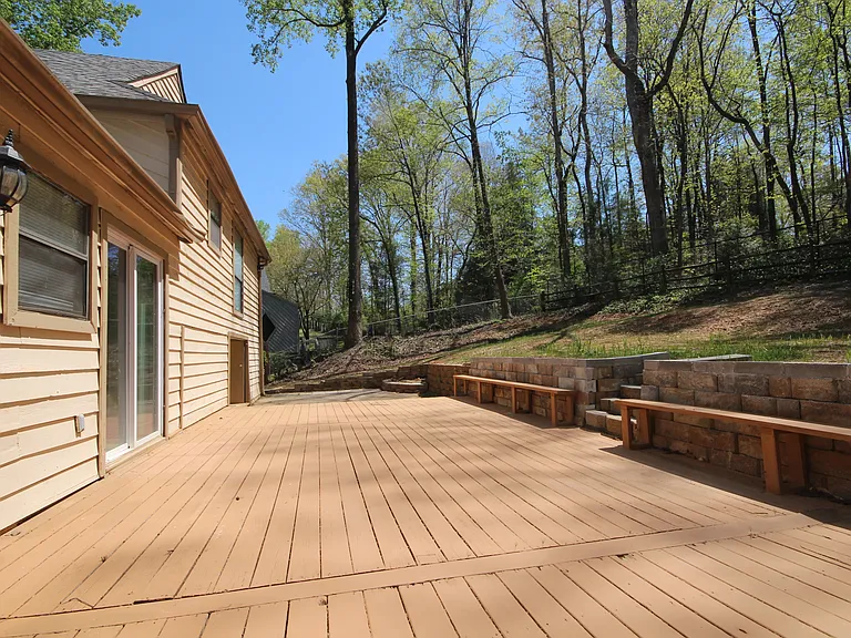 747 Bayliss Dr — Photo 16