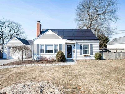 43 Foster Blvd, Babylon, NY, 11702