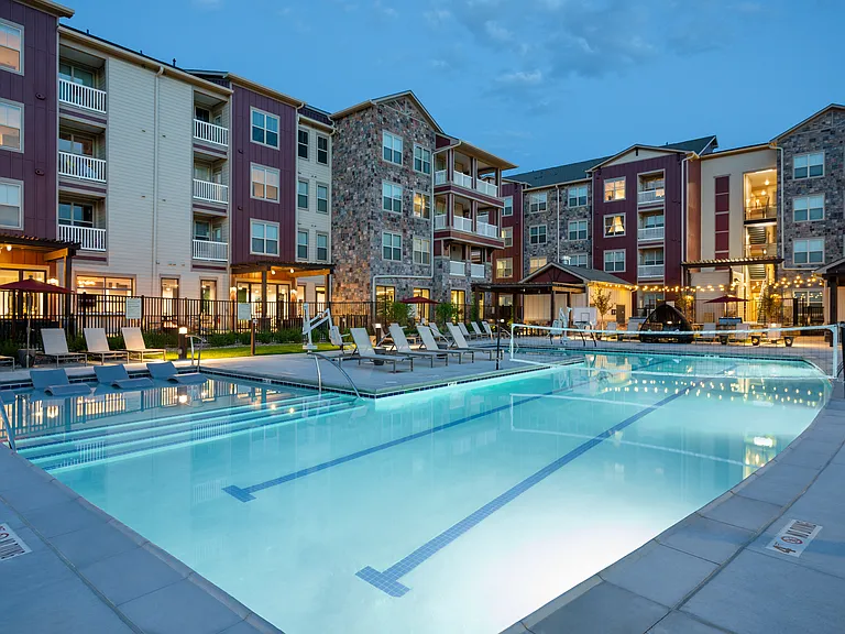 Experience esort-style living, right outside your door.