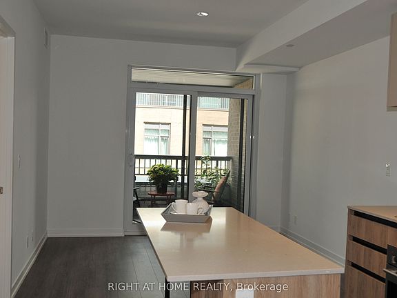 4th image of 8 Beverley Glen Blvd #221