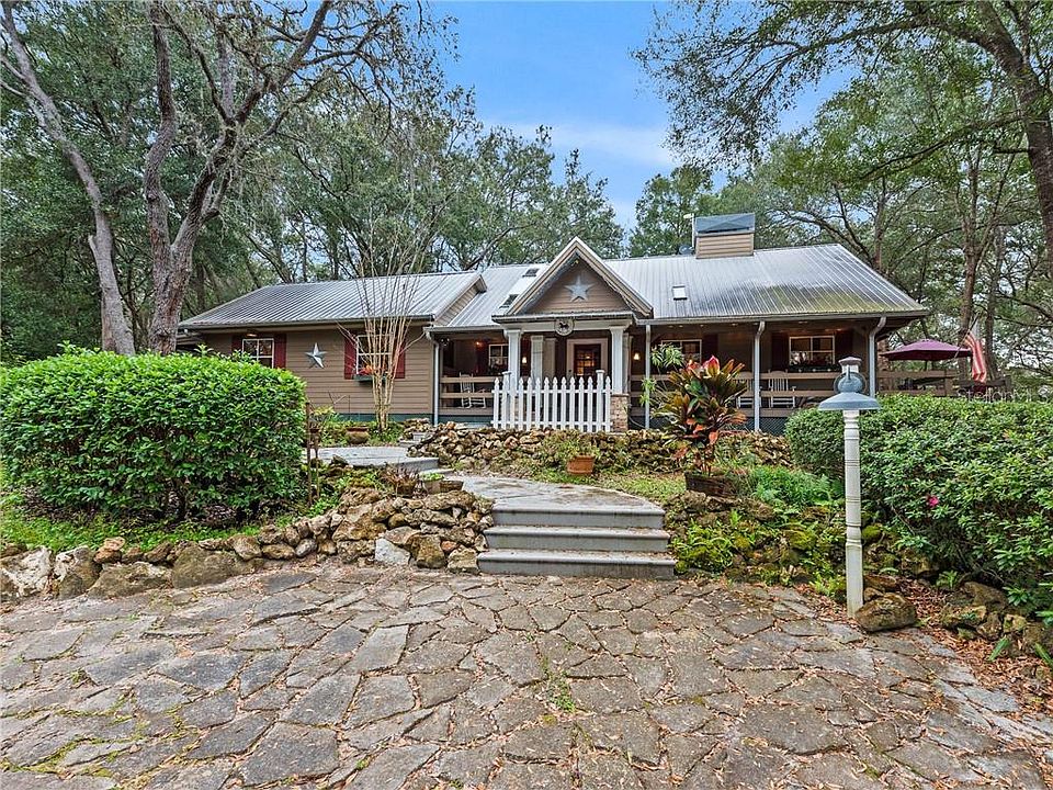 1st image of 40646 Oak Woods Way