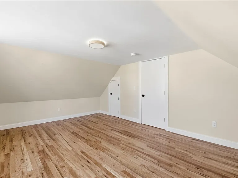 20 Beacon St #2 — Photo 22