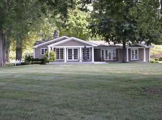 520 Shady Lane Dr, Hudson, MI 49247
