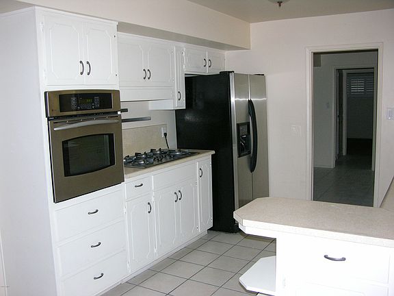 2nd image of 4646 E Mulberry Dr