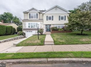 800 Selma St, Philadelphia, PA 19116