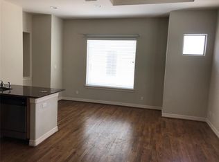 3860 Center St, Houston, TX 77007