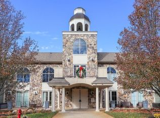 59 Walpole St UNIT 123, Canton, MA 02021