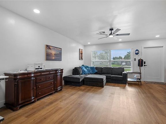 4th image of 1661 Whiskey Creek DR