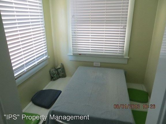 4th image of 1385 N Thorne Ave