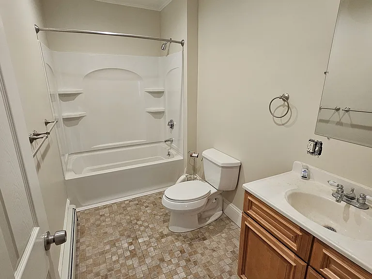998 South St #3 — Photo 12