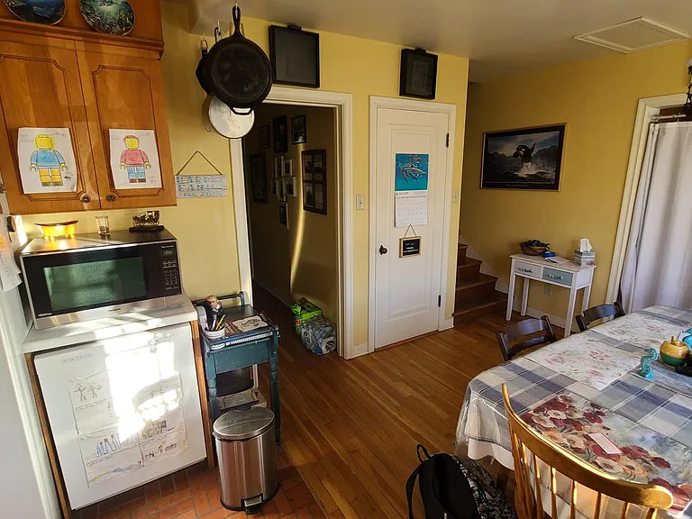 Dining to lower hall way
