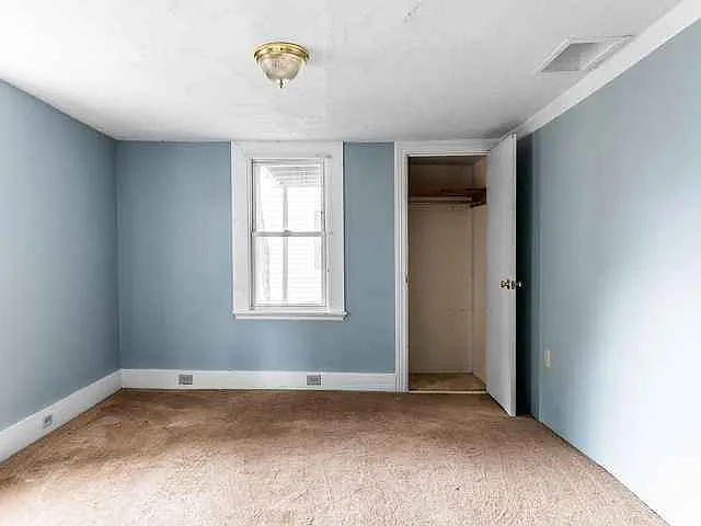 241 Center St #B — Photo 10