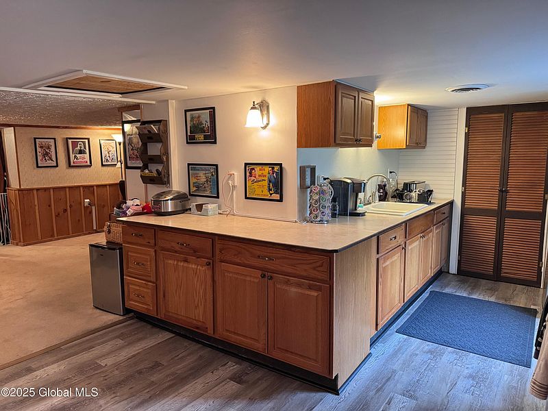 4th image of 71 Greenfield Avenue