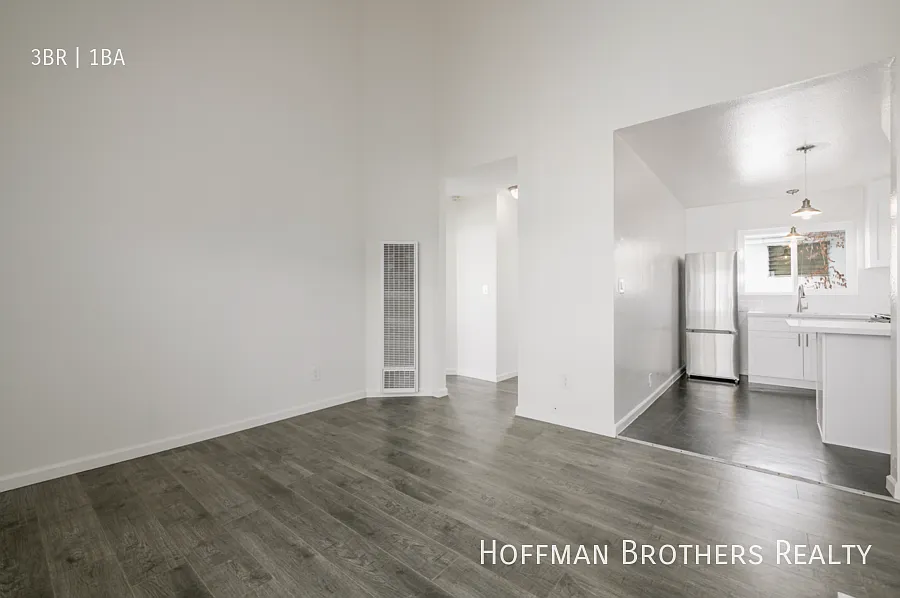 6045 Eleanor Ave #12