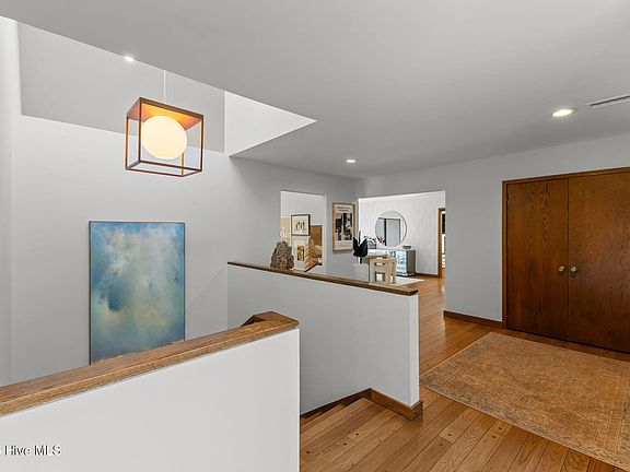 5th image of 75 Lake Dornoch Drive
