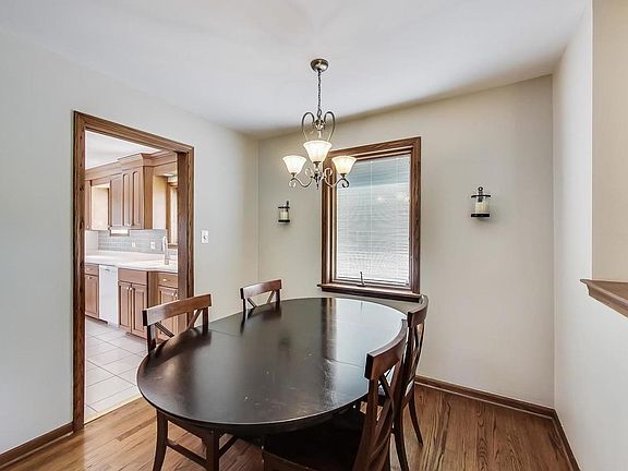 4th image of 830 N Fernandez Ave #831