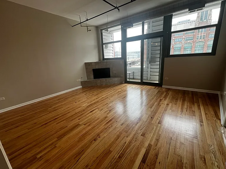 2001 S Calumet Ave #508 — Photo 19
