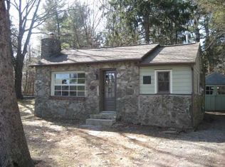 9 Betty Rd, Elizaville, NY 12523
