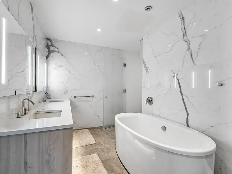 800 Avenue At Port Imperial #7030 — Photo 16