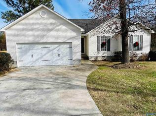 1036 McVille Rd, Boaz, AL 35957