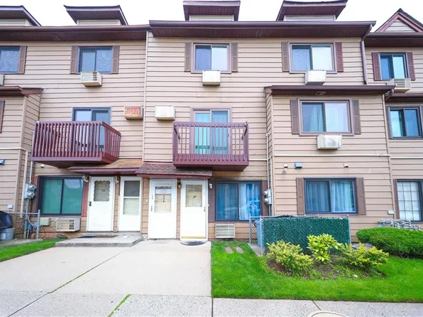 26 Gardenia Lane image 1 of 12